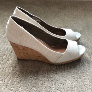 ⭐️FINAL SALE! Toms Wedges